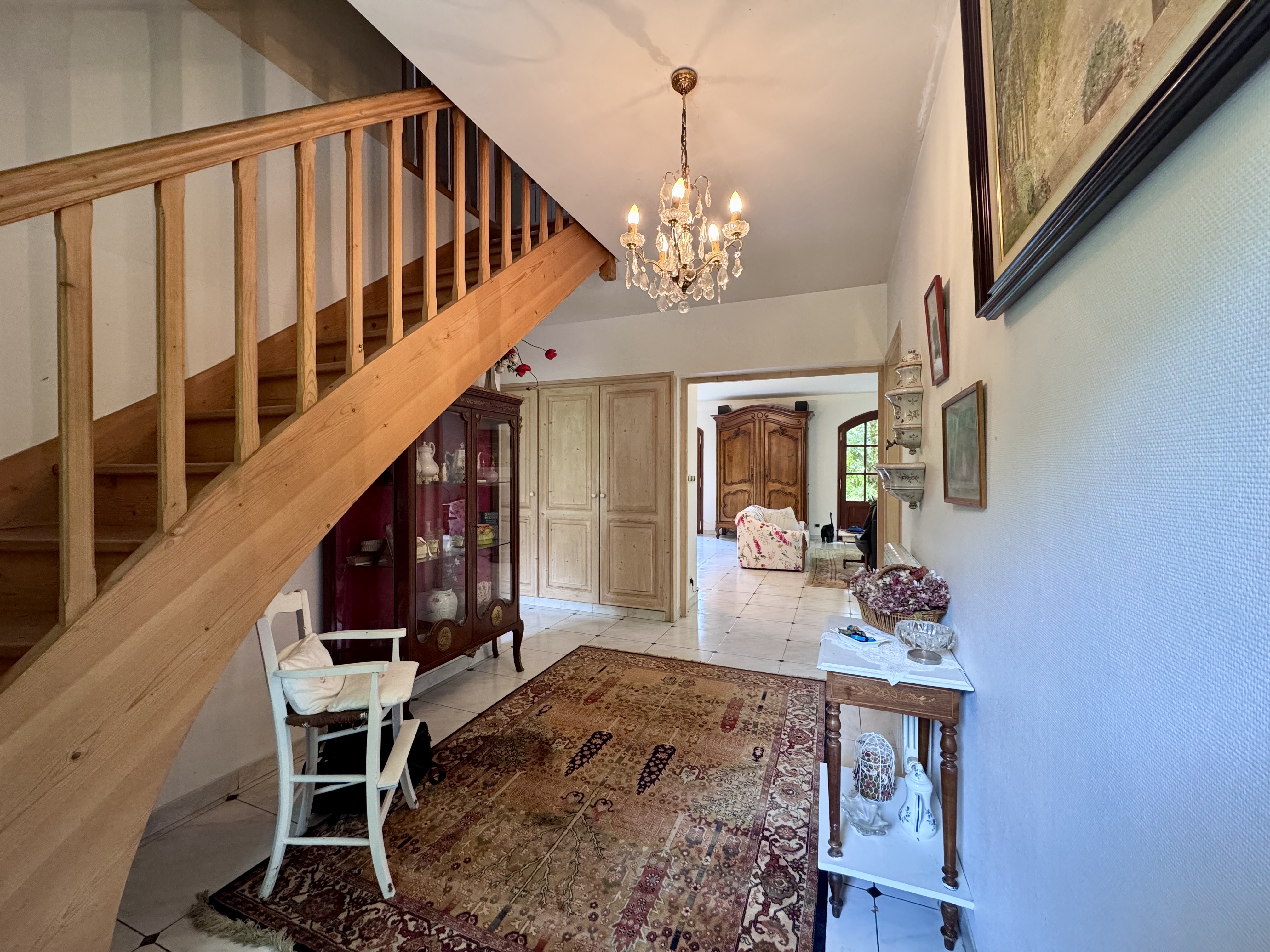 Maison de caractère à vendre à Taussat-les-Bains – grands volumes à 400 m du port