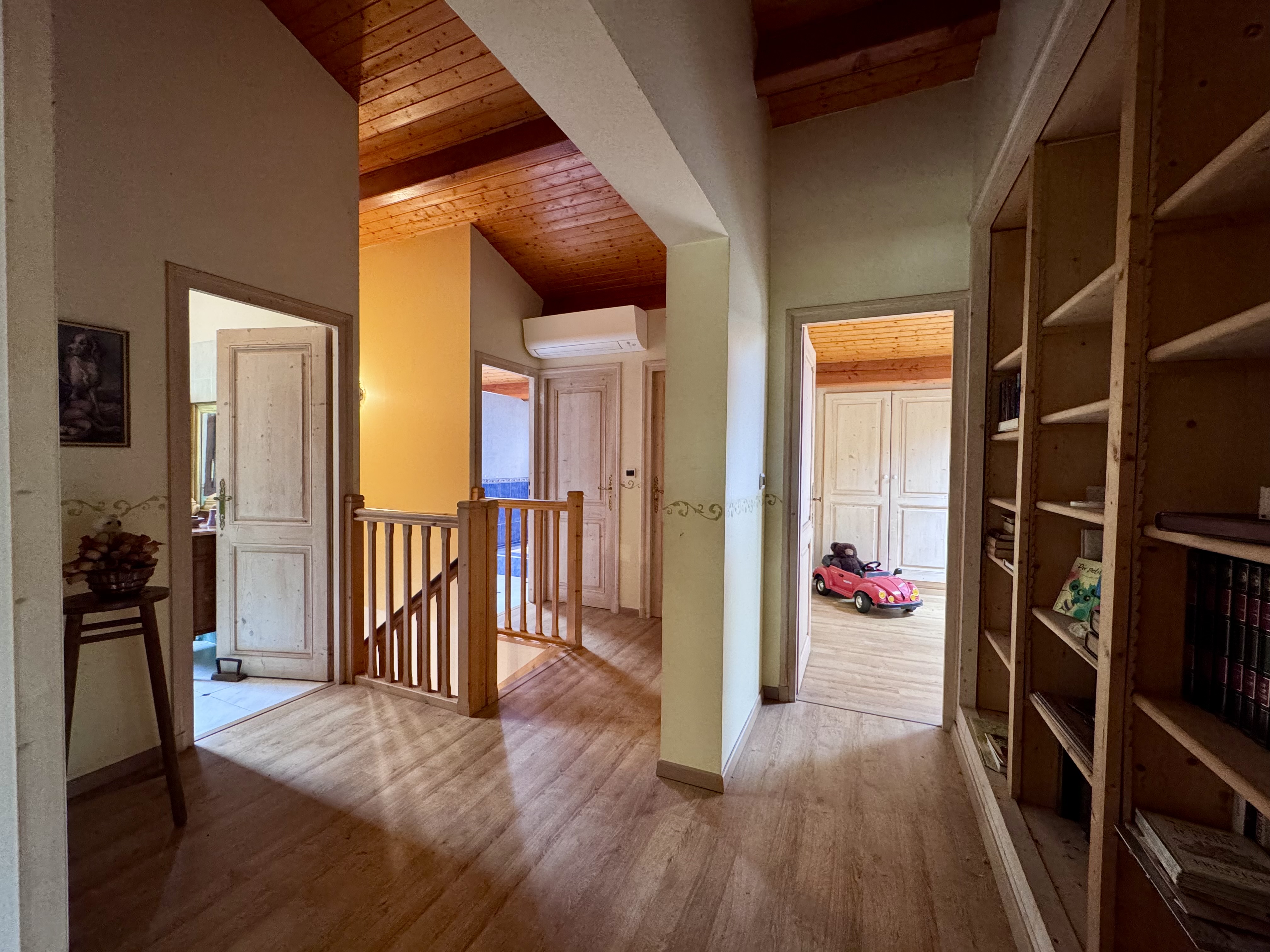 Maison de caractère à vendre à Taussat-les-Bains – grands volumes à 400 m du port