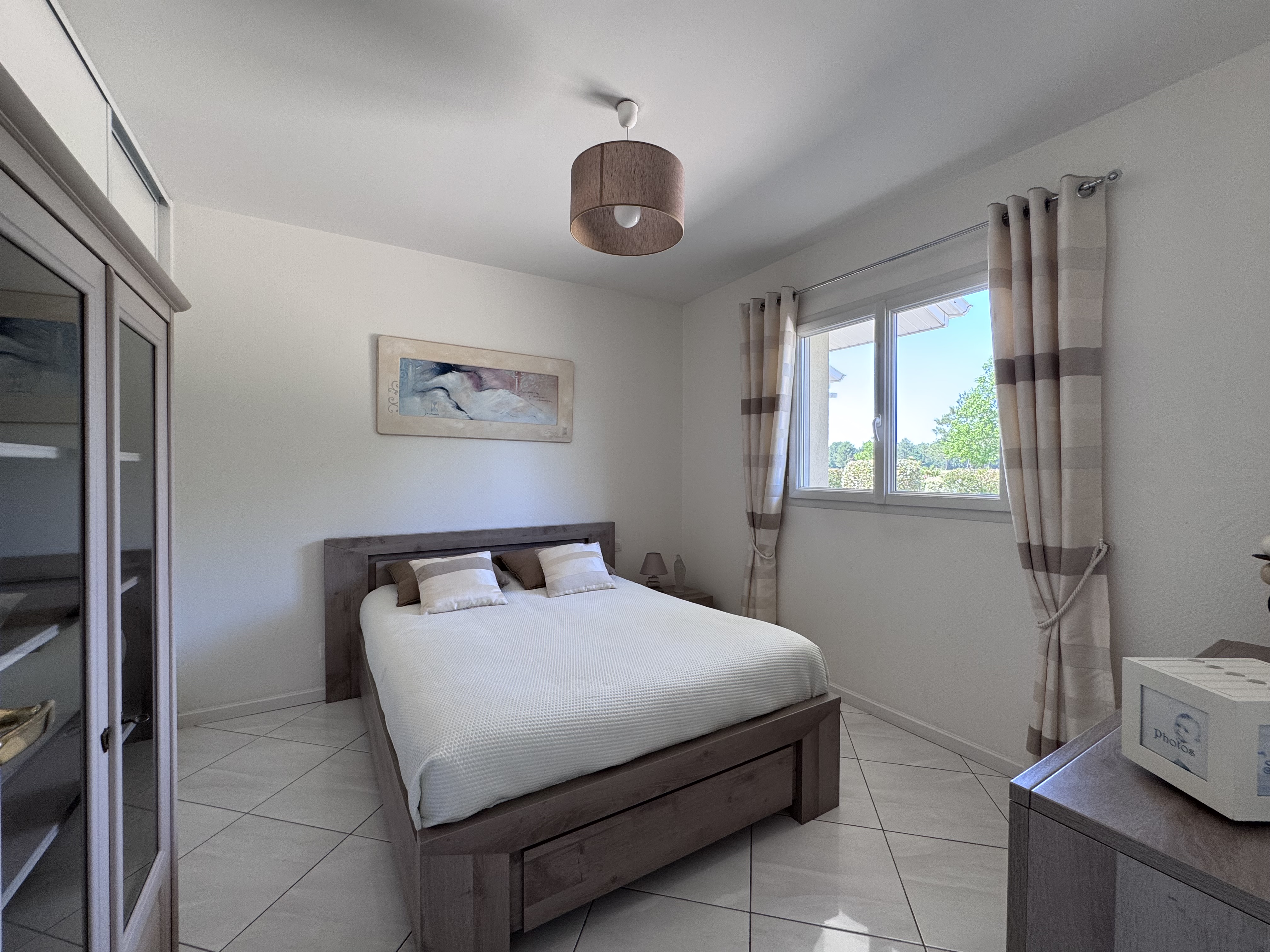 Villa de plain-pied à vendre à Lanton – vue sur le golf et bassin de nage intérieur de 20 m