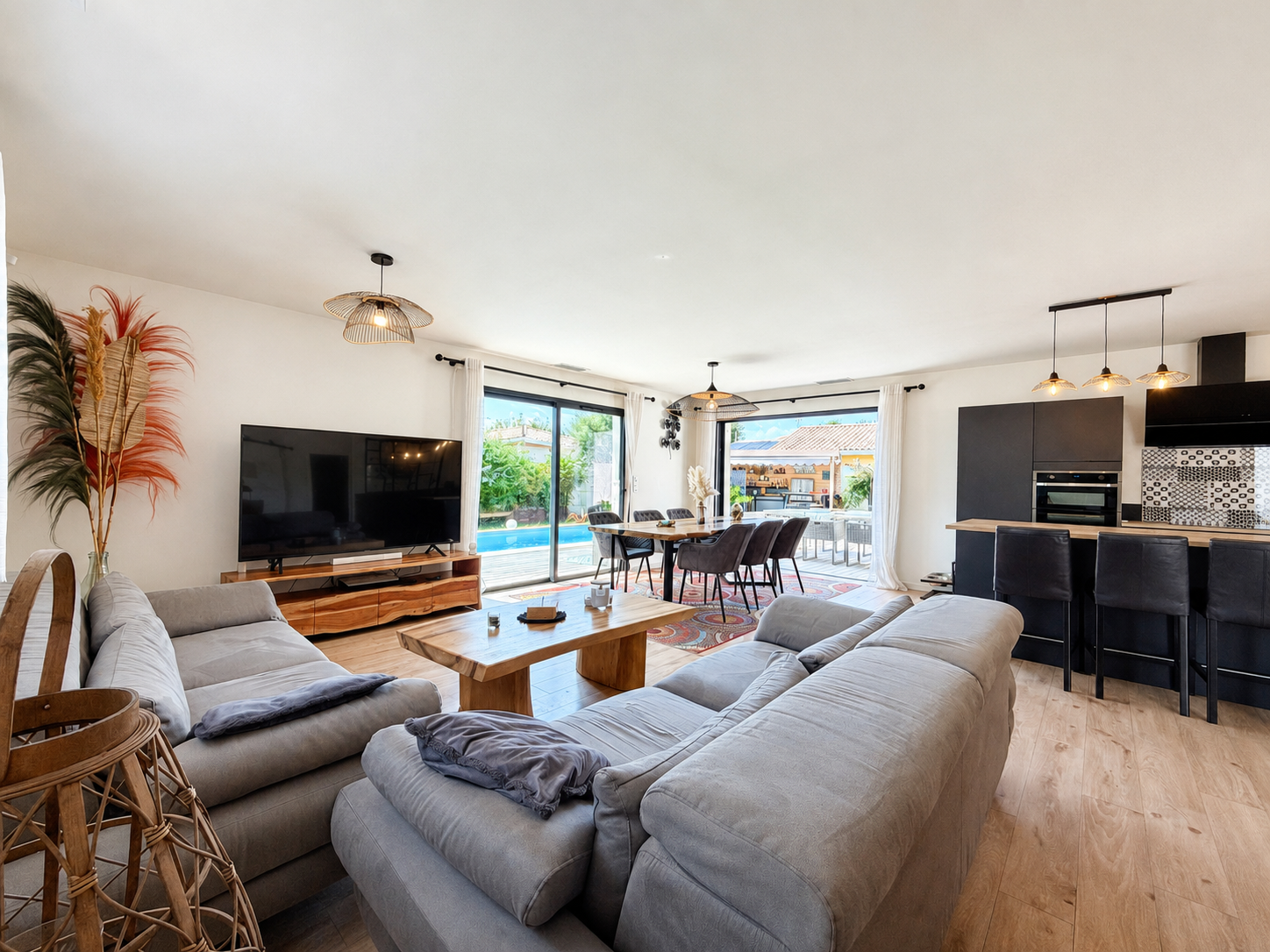 Maison contemporaine à vendre à Lanton – piscine chauffée, spa et jardin sans vis-à-vis