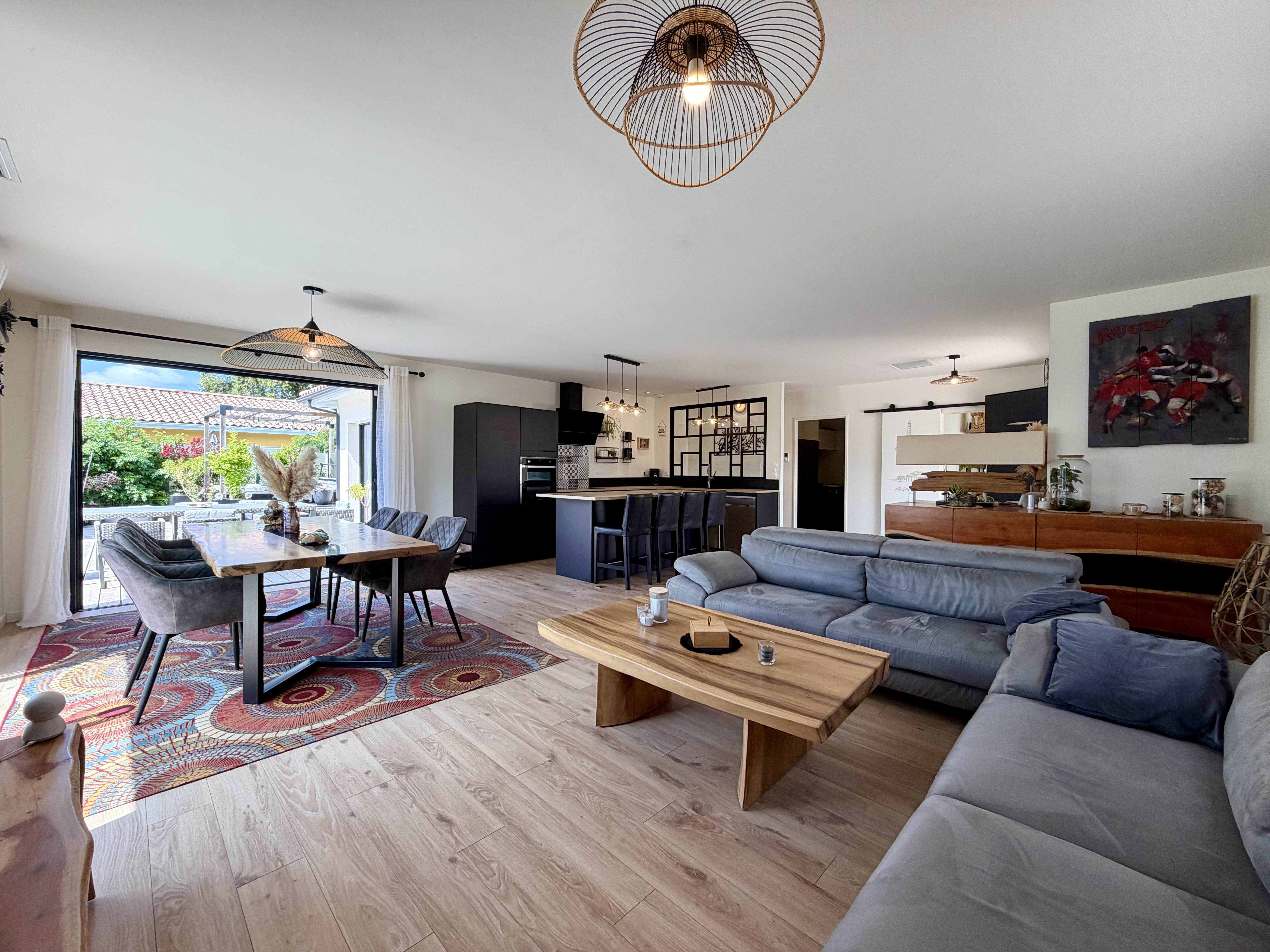 Maison contemporaine à vendre à Lanton – piscine chauffée, spa et jardin sans vis-à-vis