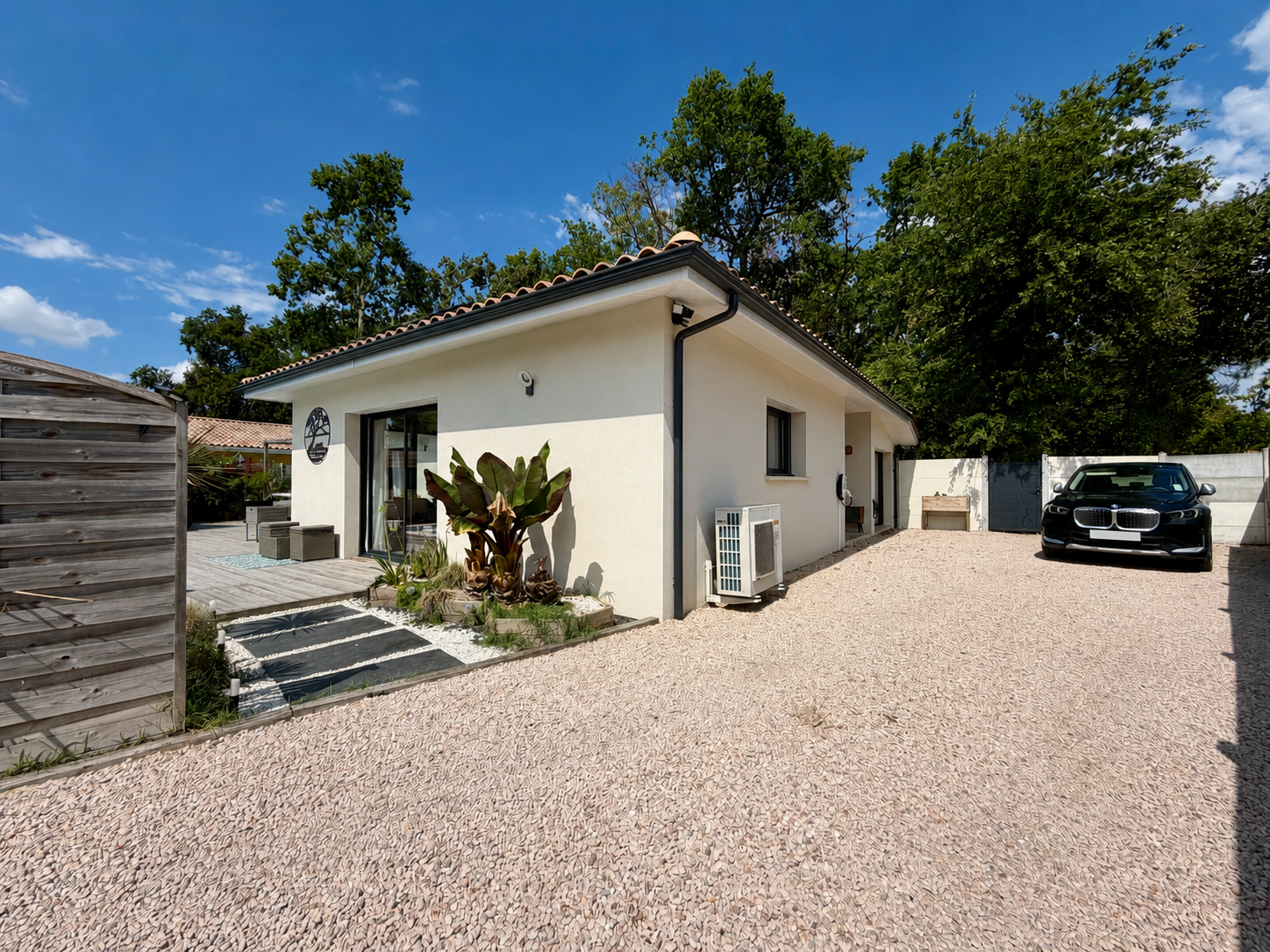 Maison contemporaine à vendre à Lanton – piscine chauffée, spa et jardin sans vis-à-vis