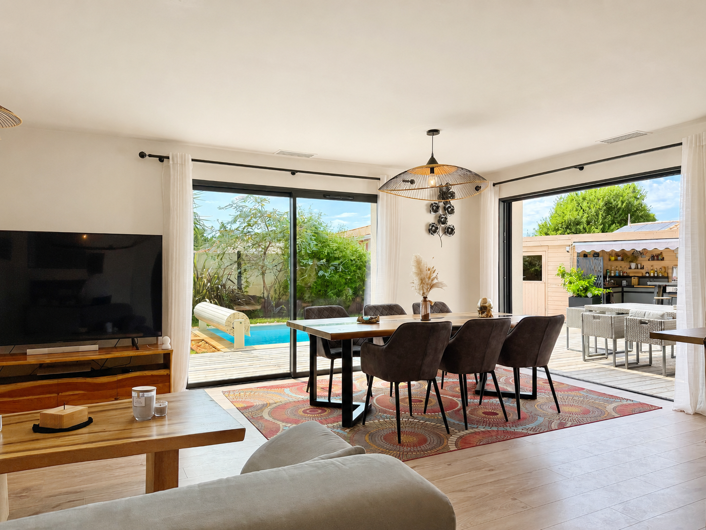 Maison contemporaine à vendre à Lanton – piscine chauffée, spa et jardin sans vis-à-vis