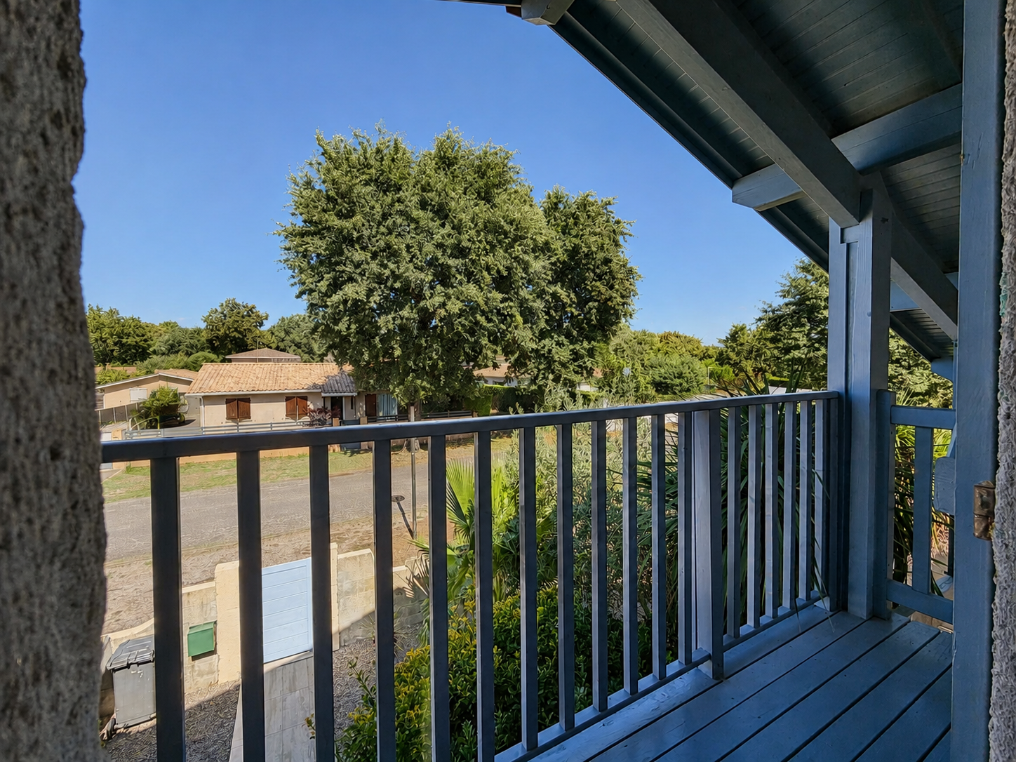 Maison familiale à vendre à Lanton-Cassy – piscine, terrasse couverte entre vie intérieure et extérieure