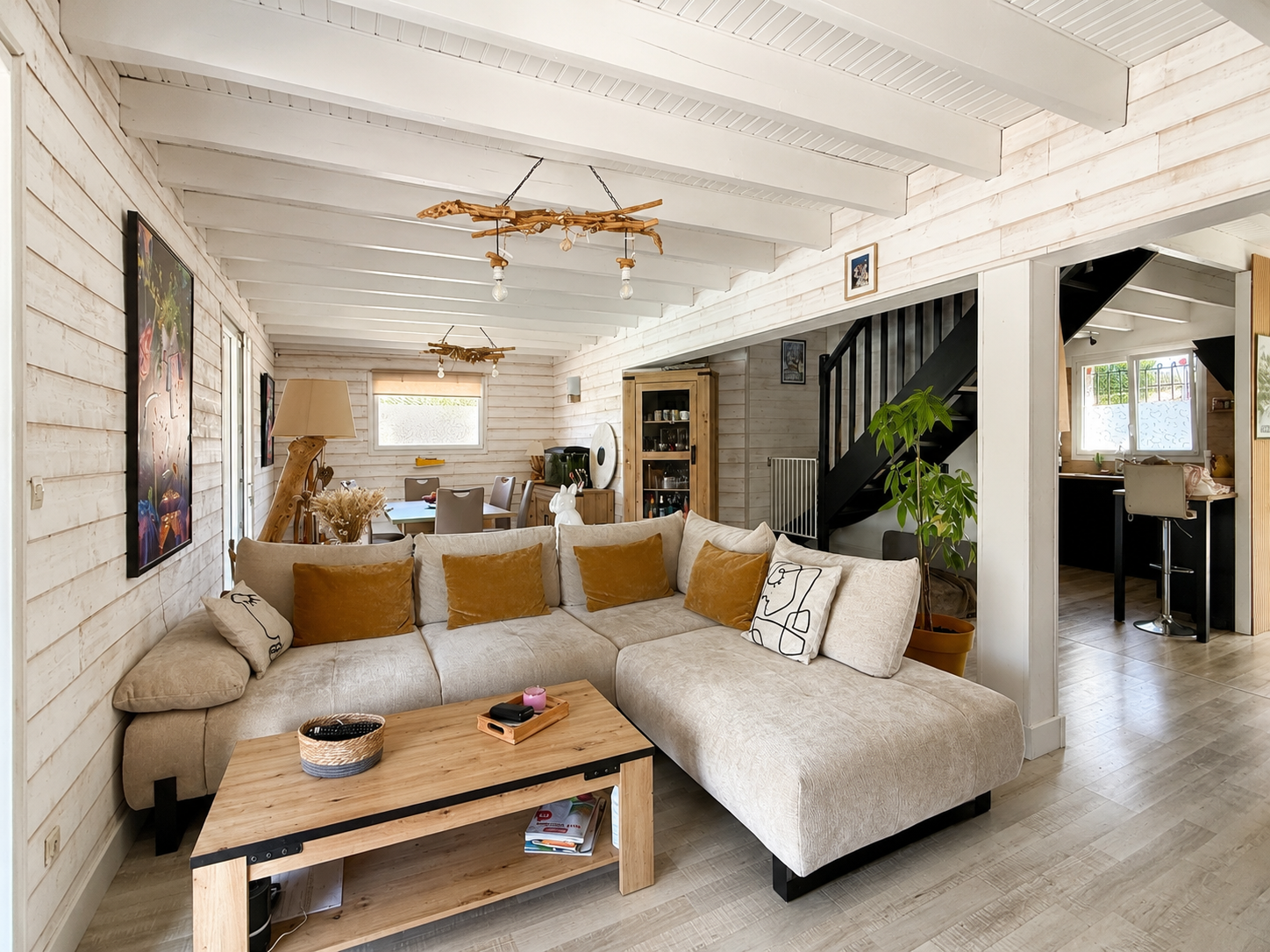 Maison familiale à vendre à Lanton-Cassy – piscine, terrasse couverte entre vie intérieure et extérieure