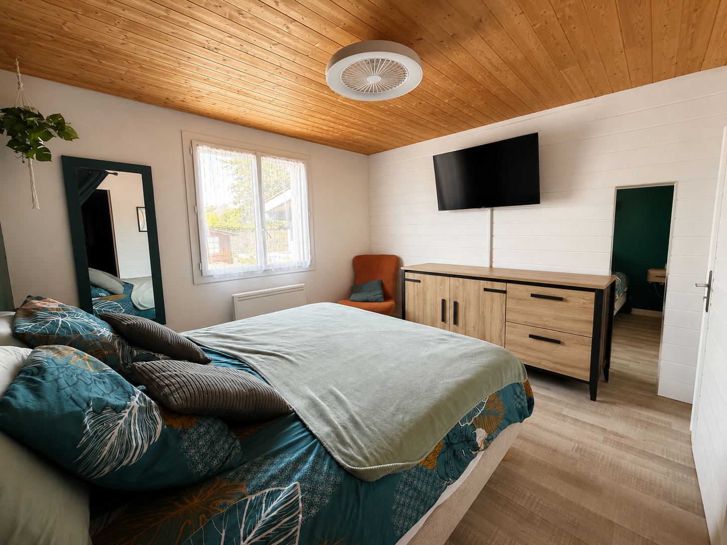 Maison familiale à vendre à Lanton-Cassy – piscine, terrasse couverte entre vie intérieure et extérieure