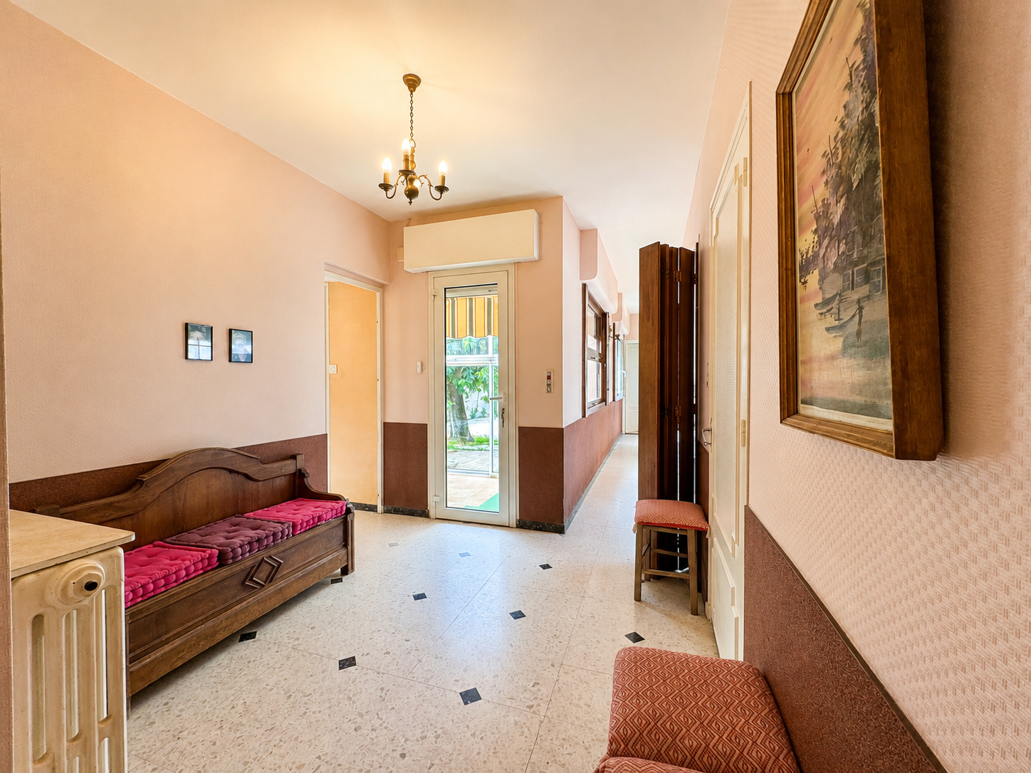Maison de caractère à vendre à Biganos centre – 223 m² à rénover avec potentiel professionnel et patrimonial