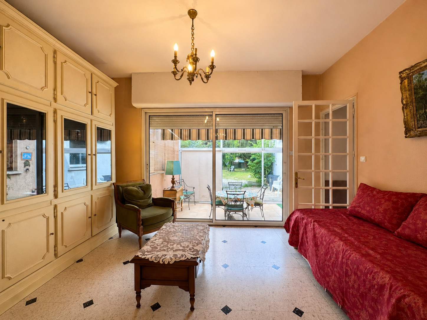 Maison de caractère à vendre à Biganos centre – 223 m² à rénover avec potentiel professionnel et patrimonial