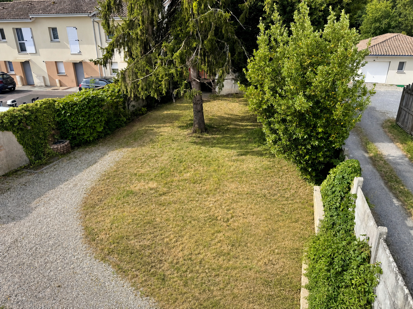 Maison de caractère à vendre à Biganos centre – 223 m² à rénover avec potentiel professionnel et patrimonial