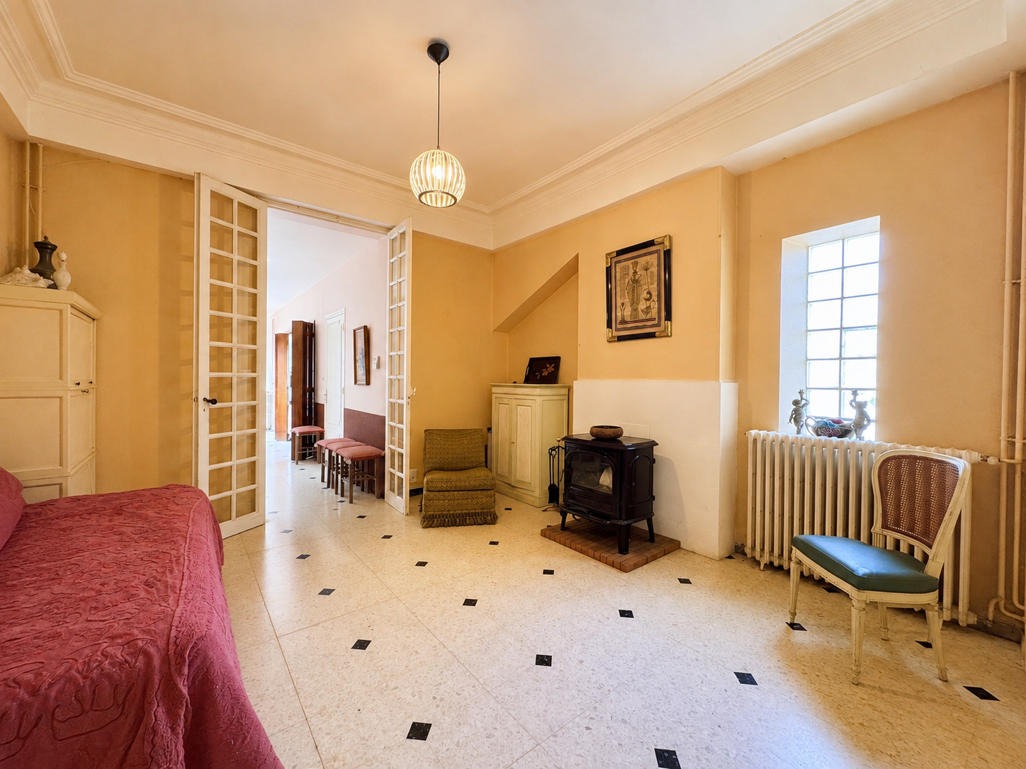Maison de caractère à vendre à Biganos centre – 223 m² à rénover avec potentiel professionnel et patrimonial