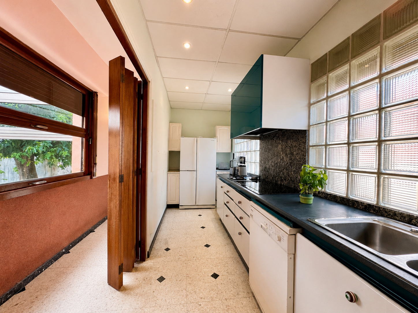 Maison de caractère à vendre à Biganos centre – 223 m² à rénover avec potentiel professionnel et patrimonial
