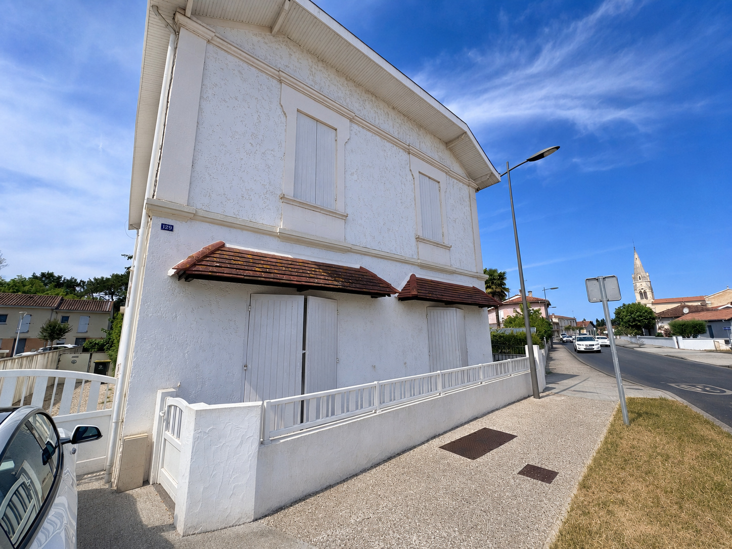 Maison de caractère à vendre à Biganos centre – 223 m² à rénover avec potentiel professionnel et patrimonial
