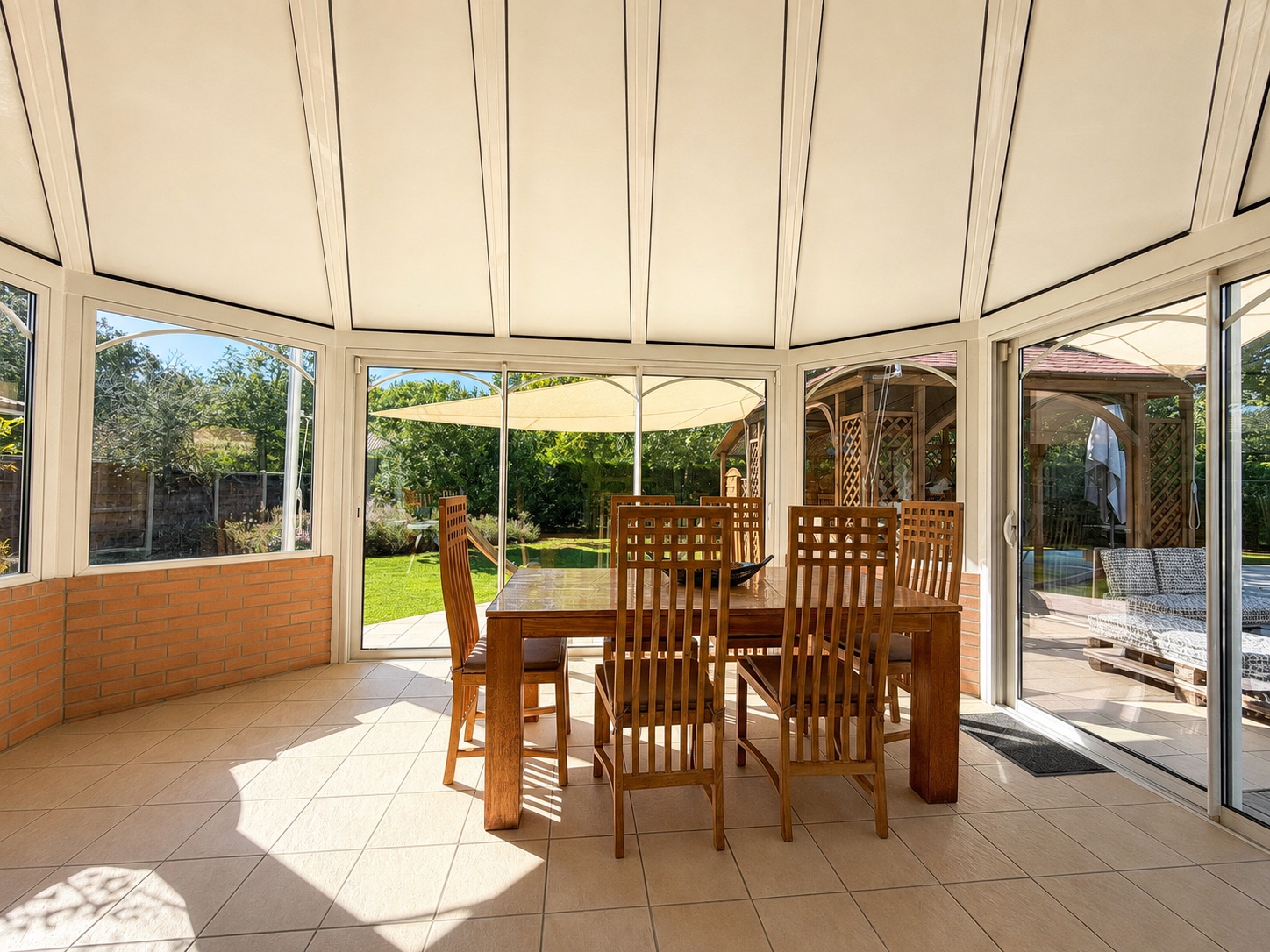 Maison de plain-pied à vendre à Audenge – piscine chauffée, véranda et jardin sans vis-à-vis