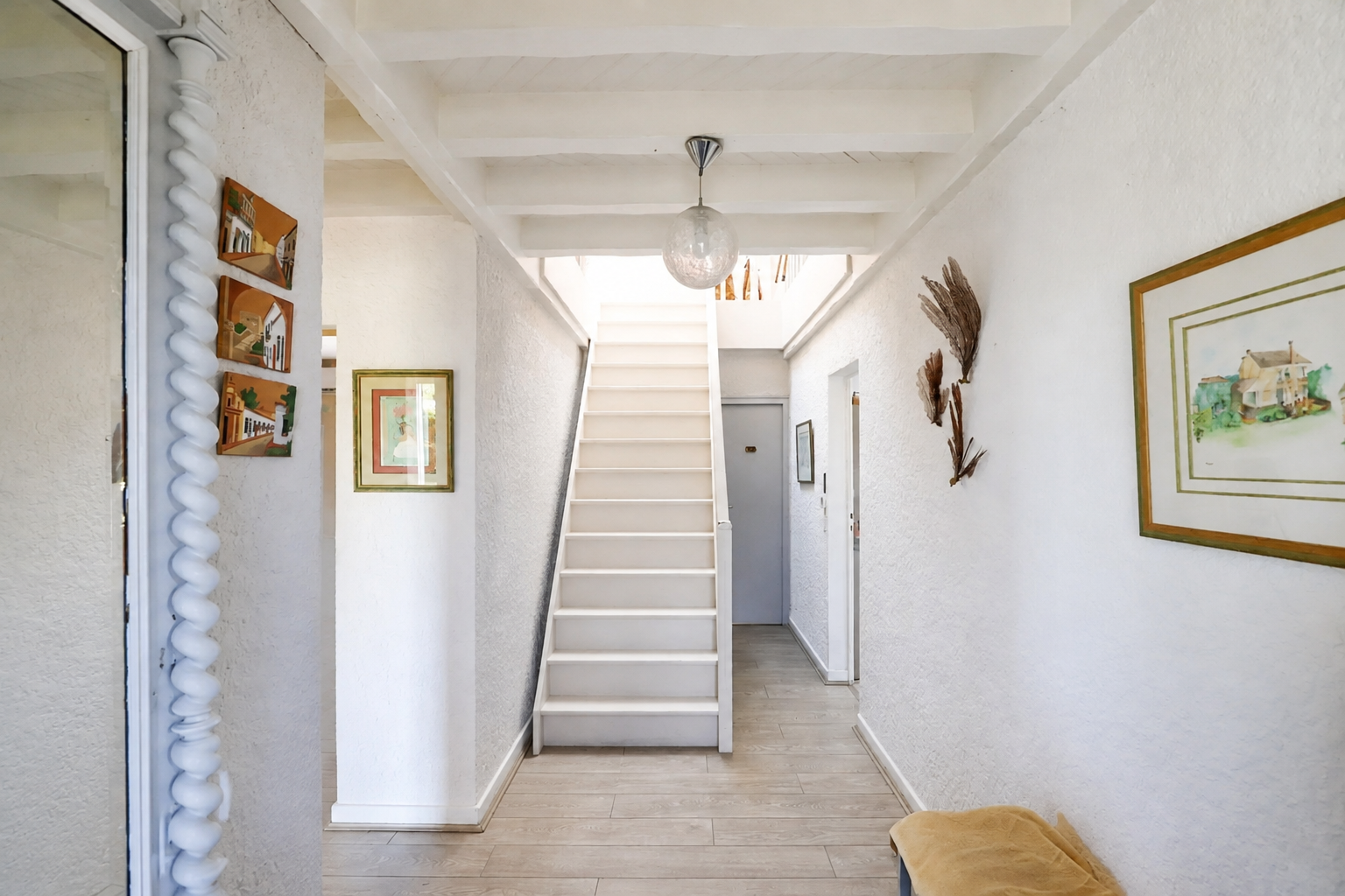 Maison familiale à vendre à Lège-Cap-Ferret – grand terrain, piscine et potentiel constructible