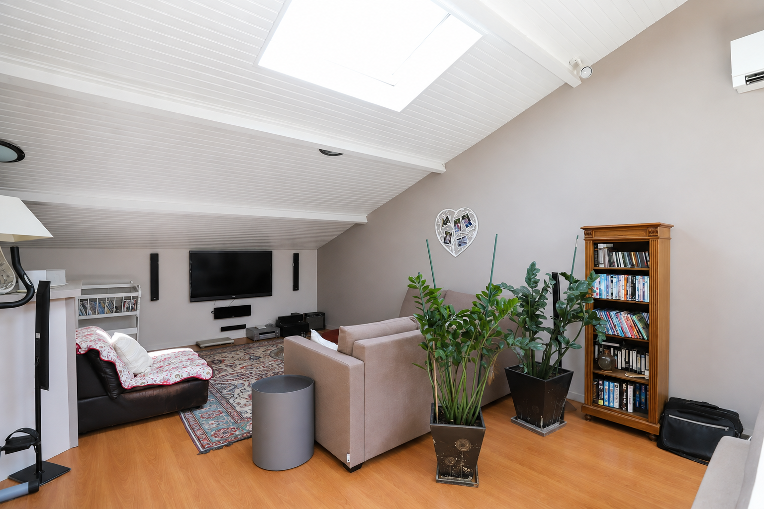 Maison familiale à vendre à Lège-Cap-Ferret – grand terrain, piscine et potentiel constructible