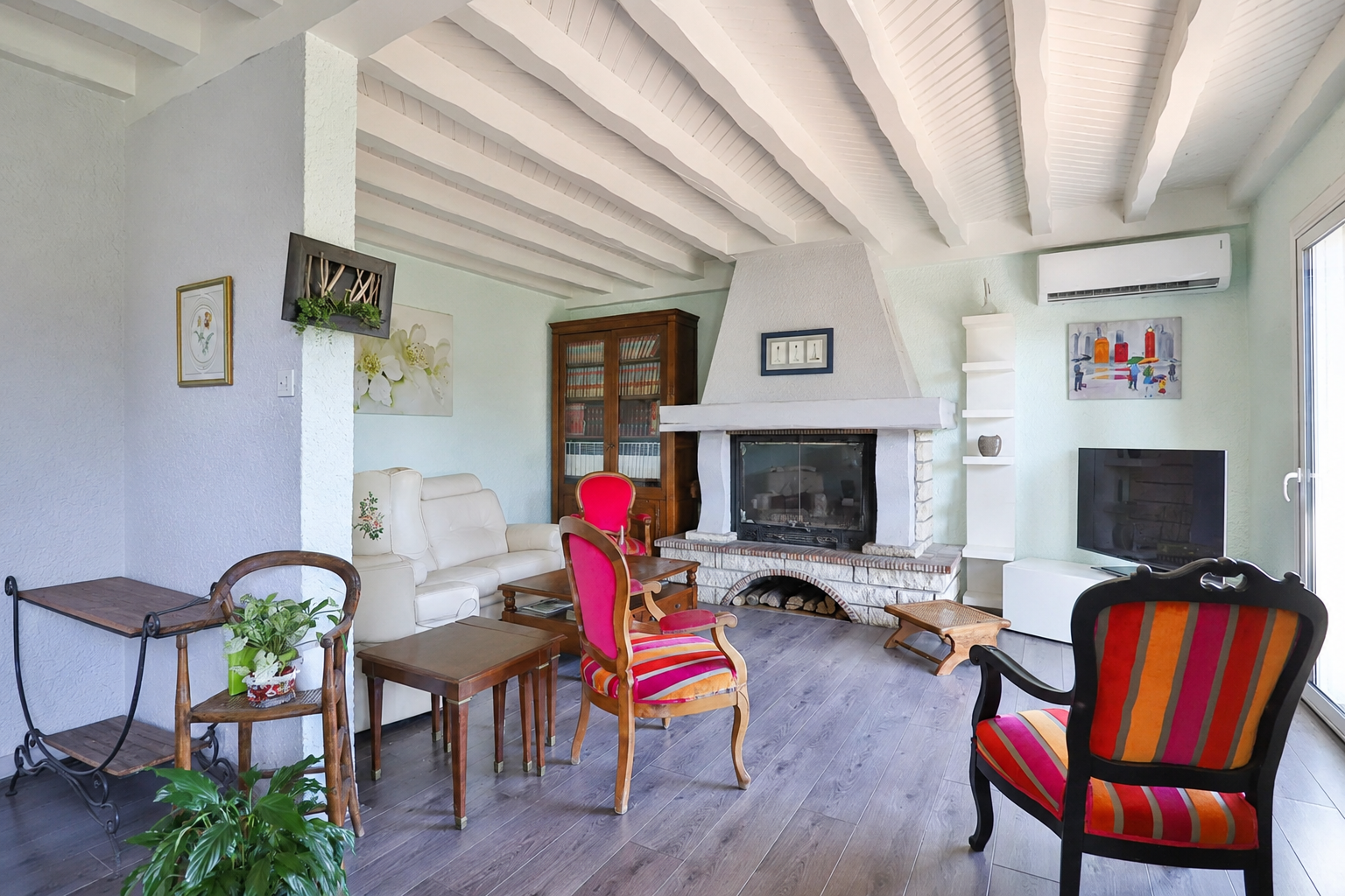 Maison familiale à vendre à Lège-Cap-Ferret – grand terrain, piscine et potentiel constructible