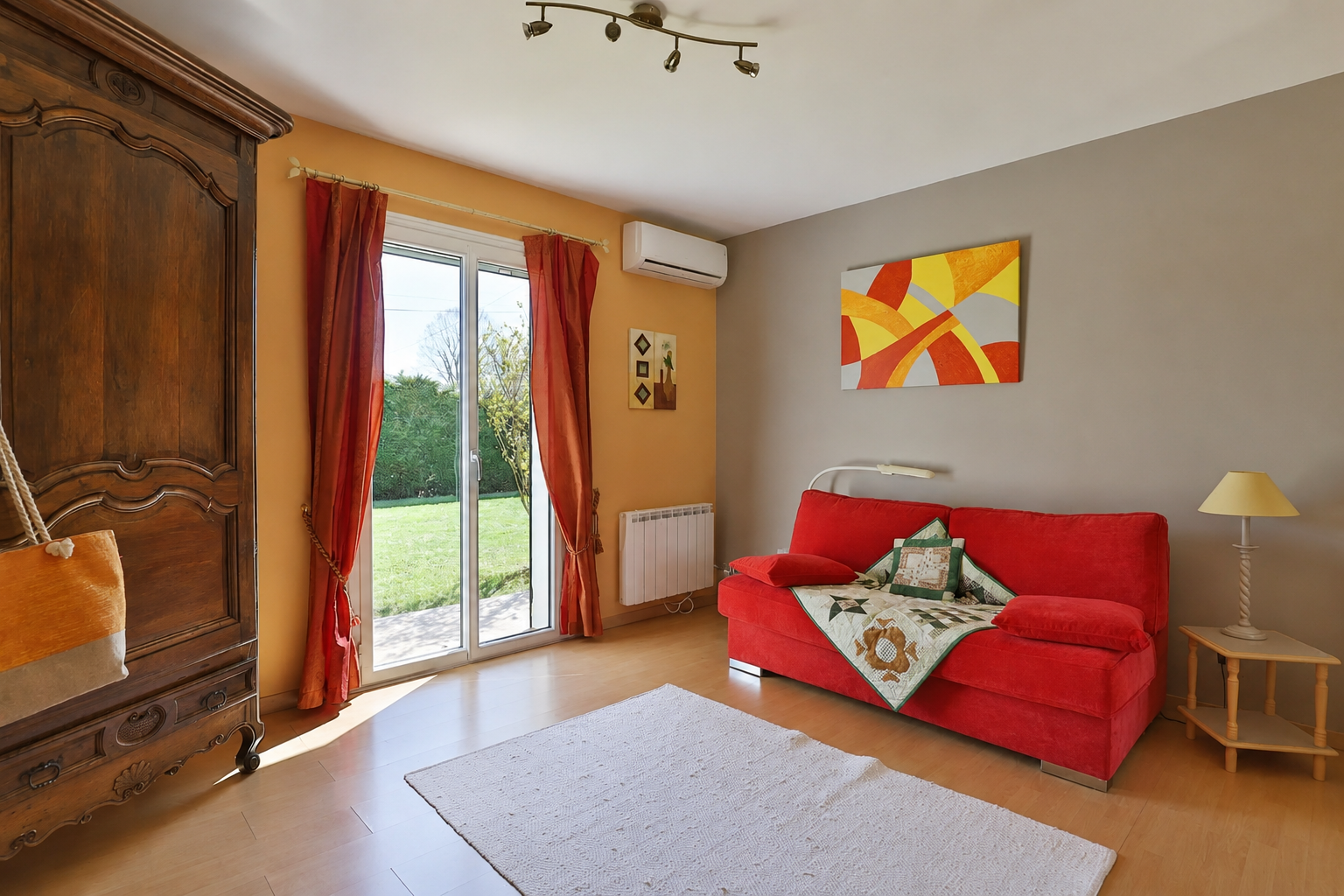 Maison familiale à vendre à Lège-Cap-Ferret – grand terrain, piscine et potentiel constructible
