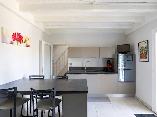 Maison familiale à vendre à Lège-Cap-Ferret – grand terrain, piscine et potentiel constructible