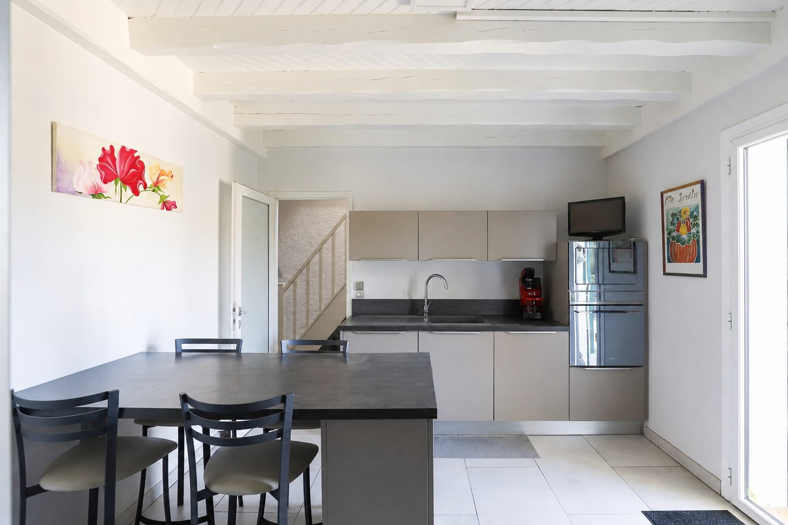 Maison familiale à vendre à Lège-Cap-Ferret – grand terrain, piscine et potentiel constructible