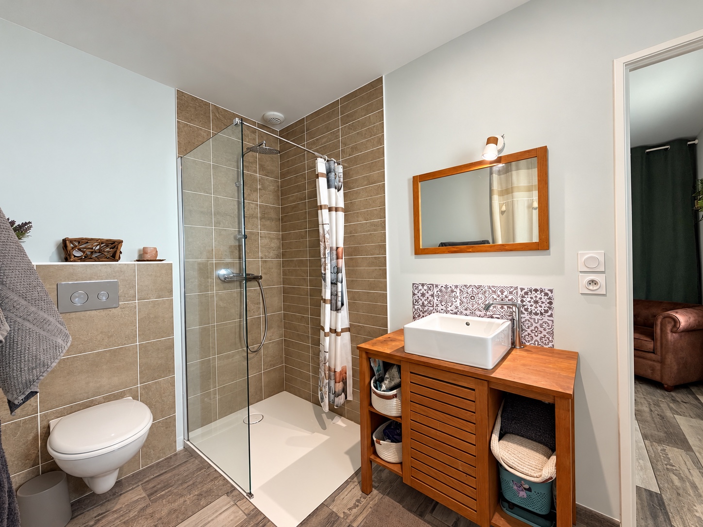 Villa contemporaine de plain-pied à vendre à Audenge – piscine chauffée et jardin paysager