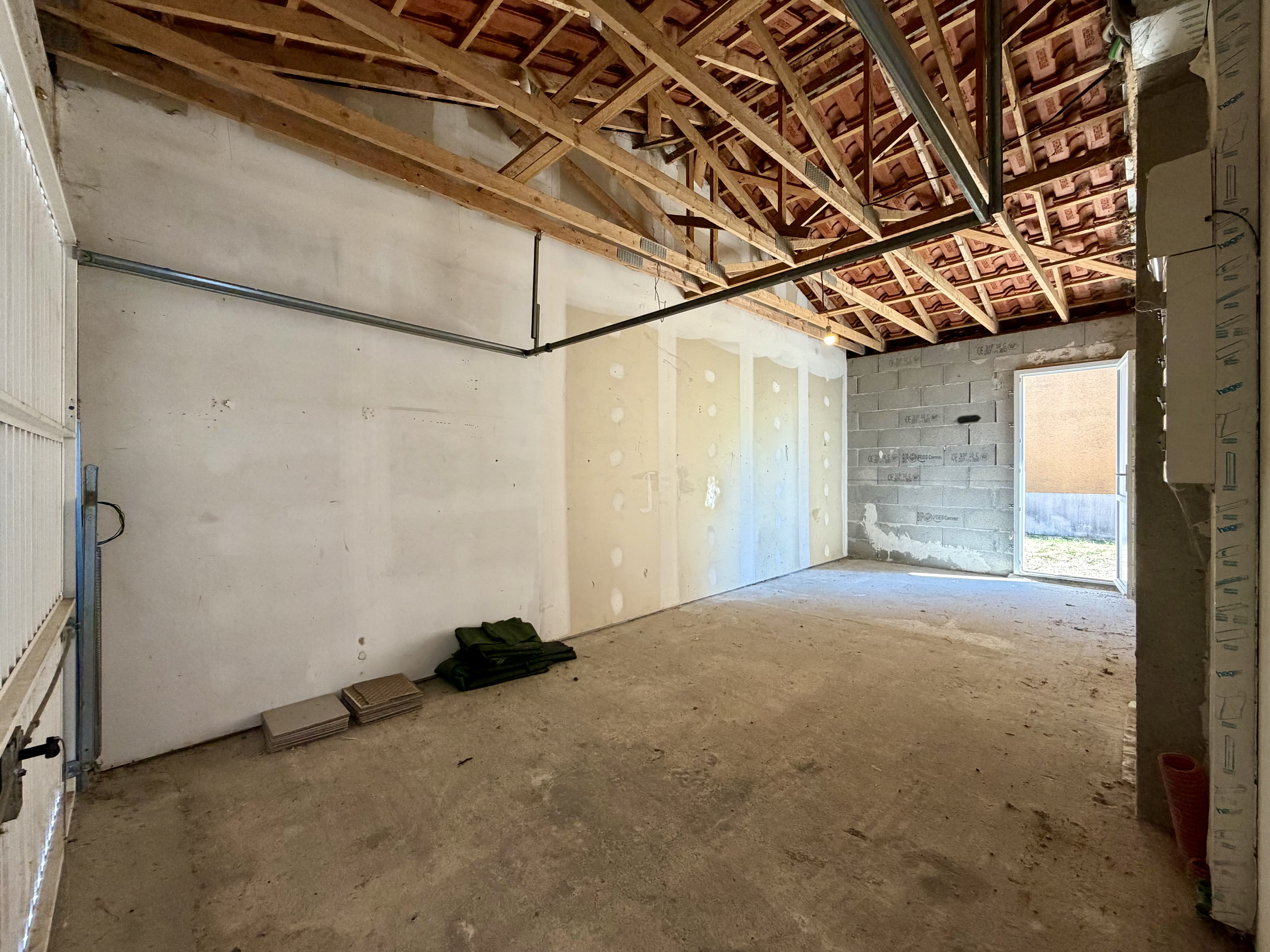 Maison familiale à vendre à Saint-André-de-Cubzac – grande pièce de vie, jardin clos et garage
