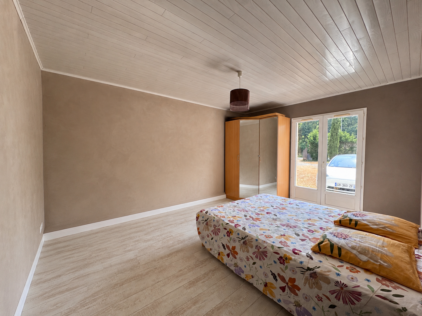 Maison de plain-pied à vendre à Origne – 183 m² au cœur d’un terrain de 5 200 m²