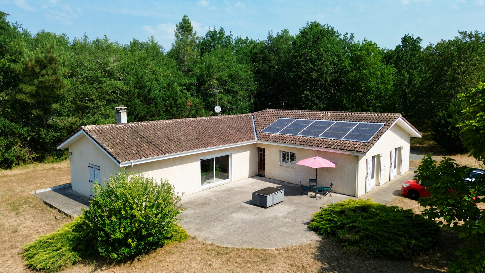 Maison de plain-pied à vendre à Origne – 183 m² au cœur d’un terrain de 5 200 m²