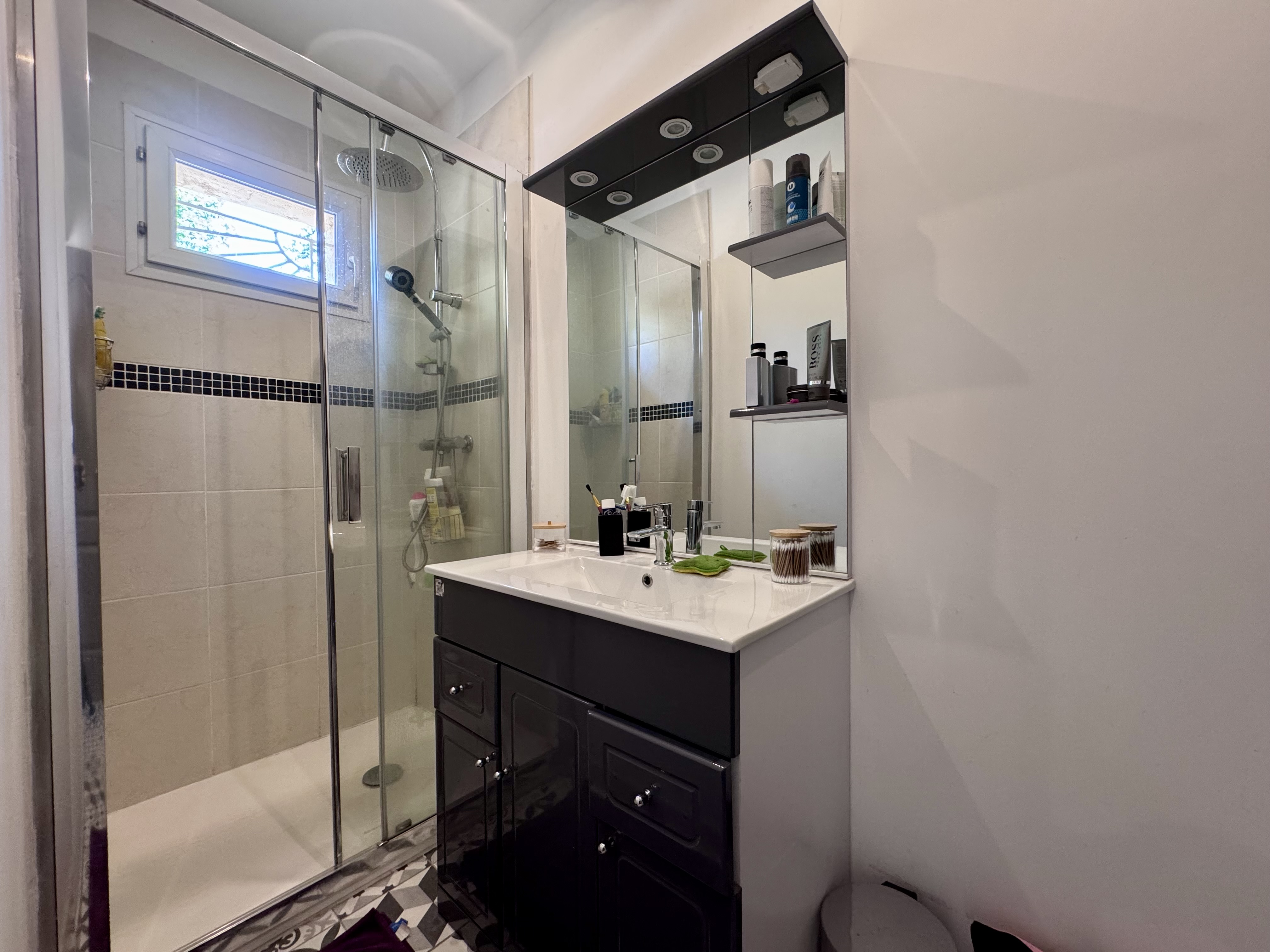 Maison de plain-pied à vendre à Origne – 183 m² au cœur d’un terrain de 5 200 m²