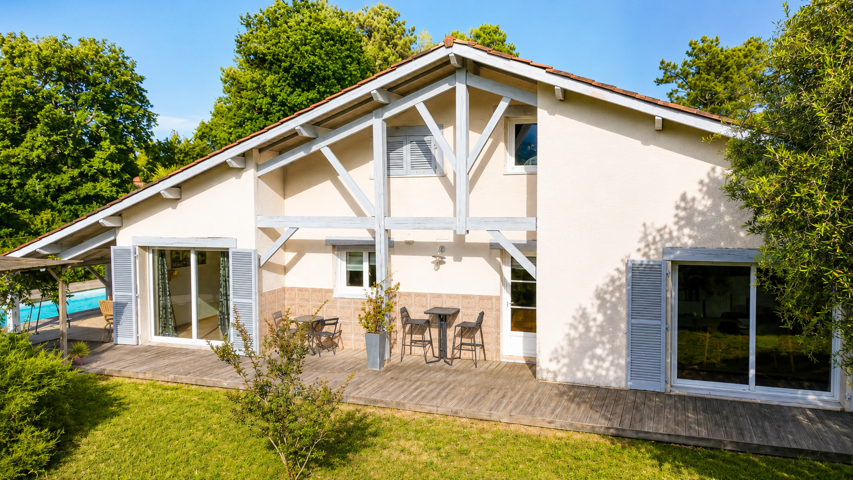 Maison landaise rénovée à vendre à Lanton – piscine chauffée et jardin arboré sans vis-à-vis