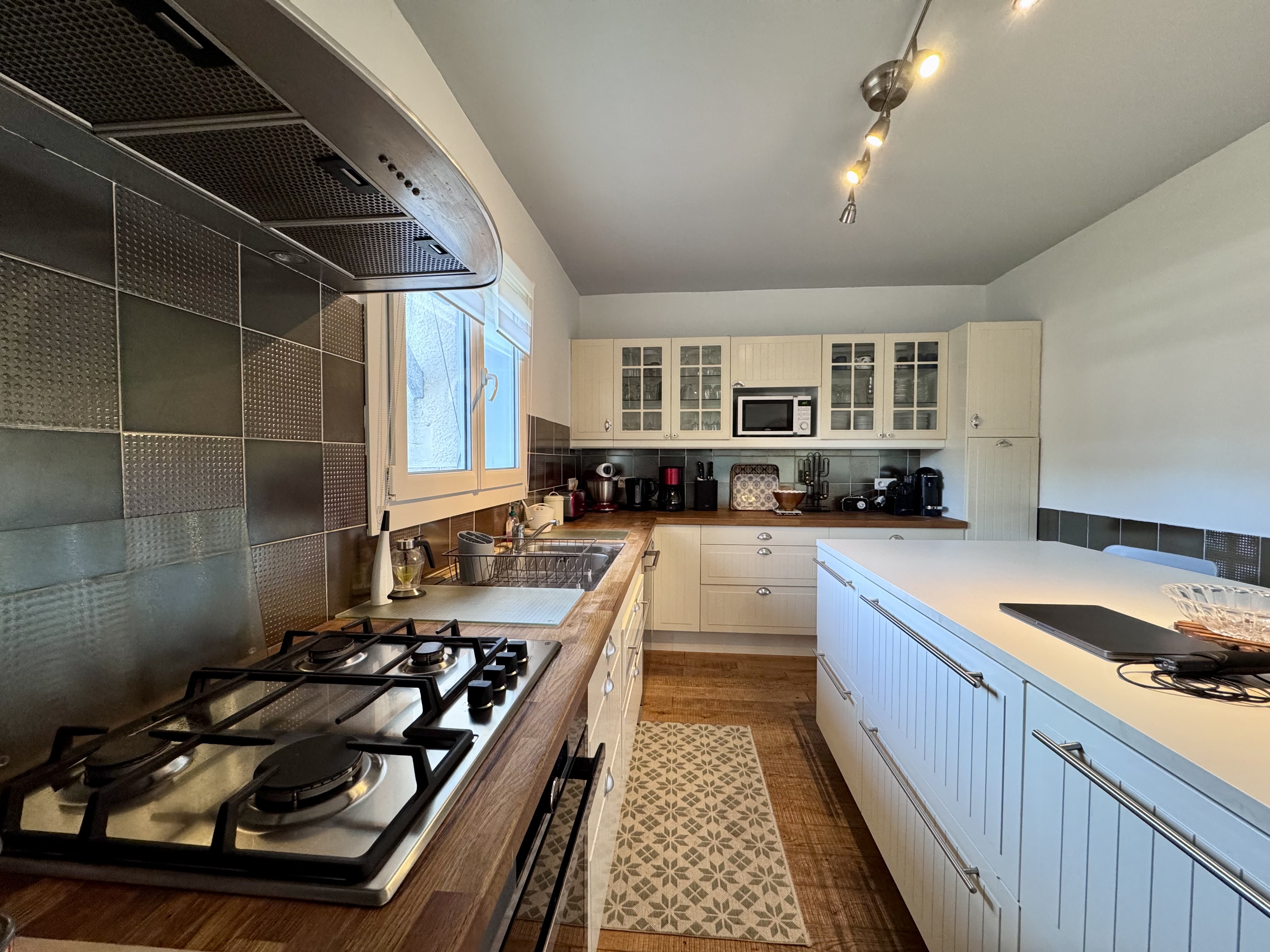 Maison landaise rénovée à vendre à Lanton – piscine chauffée et jardin arboré sans vis-à-vis