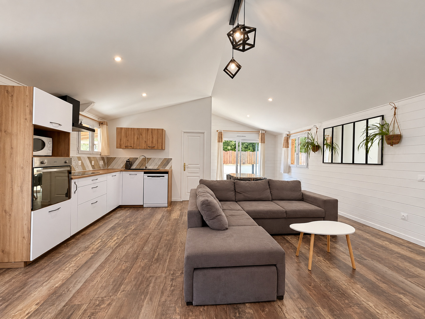 Maison de plain-pied à vendre à Lanton – 171 m² rénovés et deux espaces de vie indépendants