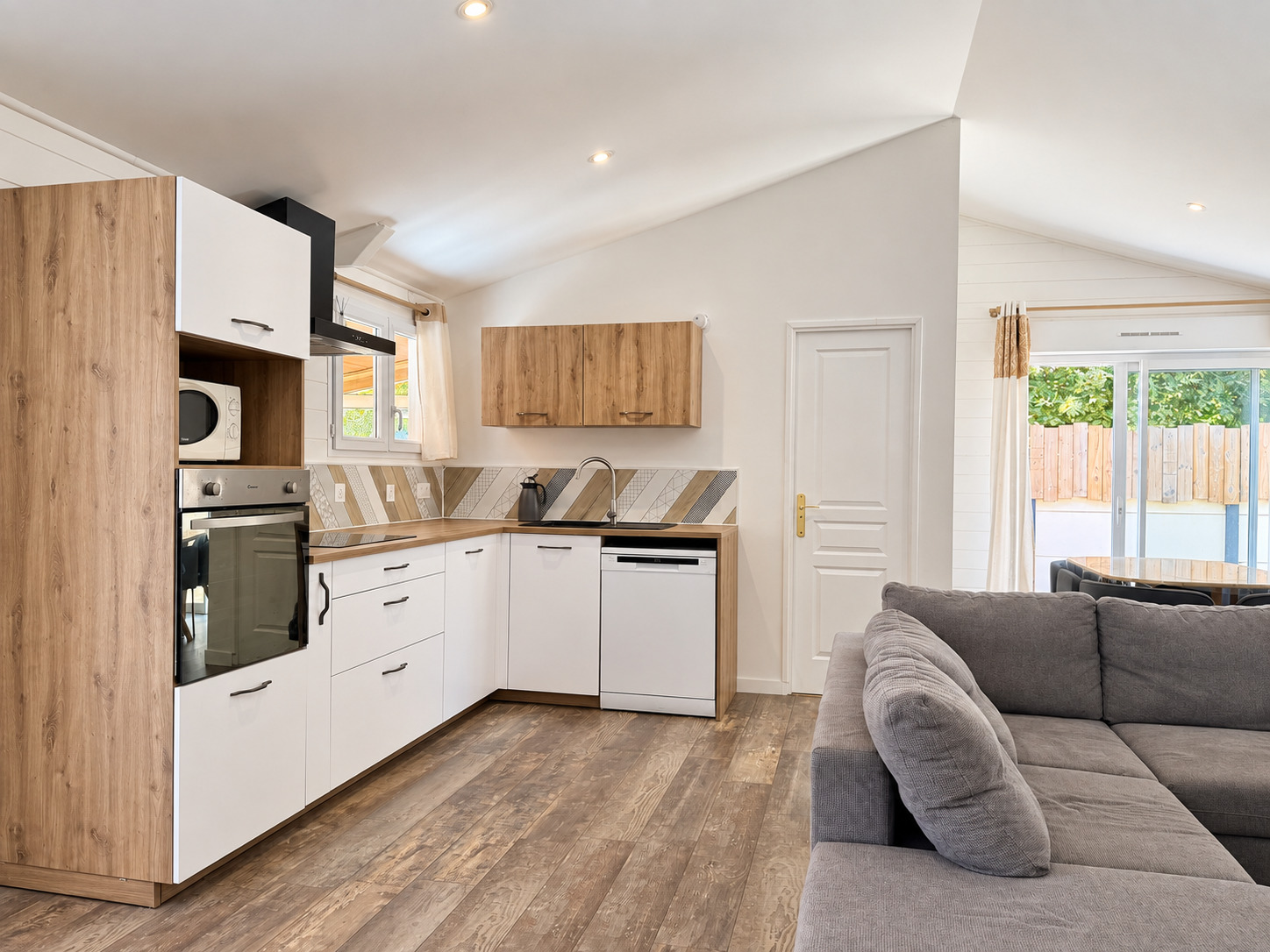 Maison de plain-pied à vendre à Lanton – 171 m² rénovés et deux espaces de vie indépendants