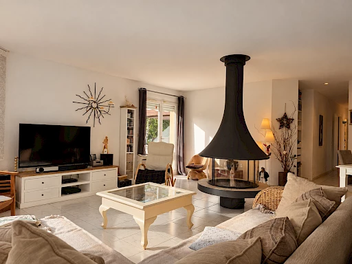 Maison de plain-pied à vendre à Arès – 4 chambres et jardin arboré dans le quartier Mer et Soleil