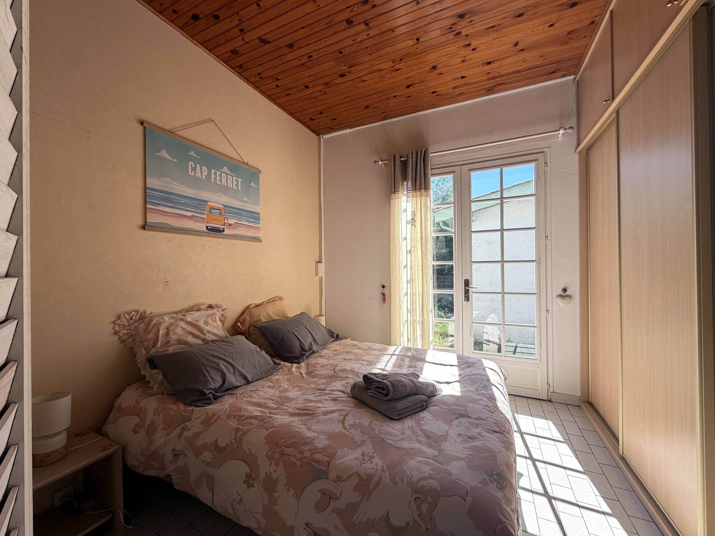 Maison de plain-pied à Petit Piquey – à 400 m du Bassin, grand terrain constructible