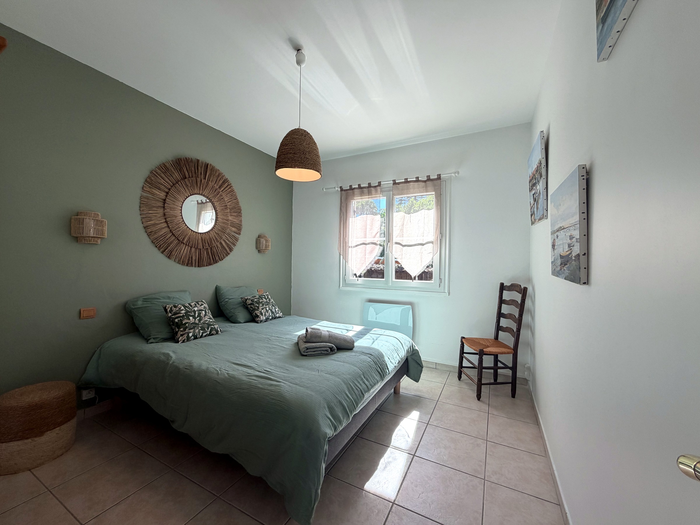 Maison de plain-pied à Petit Piquey – à 400 m du Bassin, grand terrain constructible