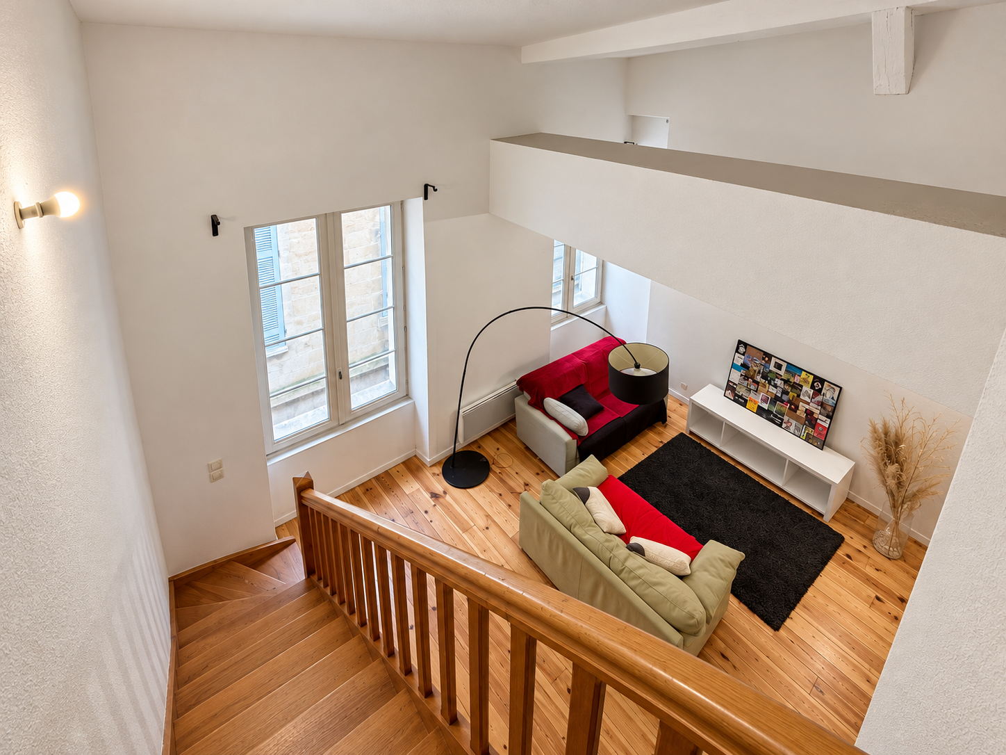 Duplex T4 à vendre à Bordeaux Saint-Michel / Saint-Paul – trois chambres et deux stationnements intérieurs