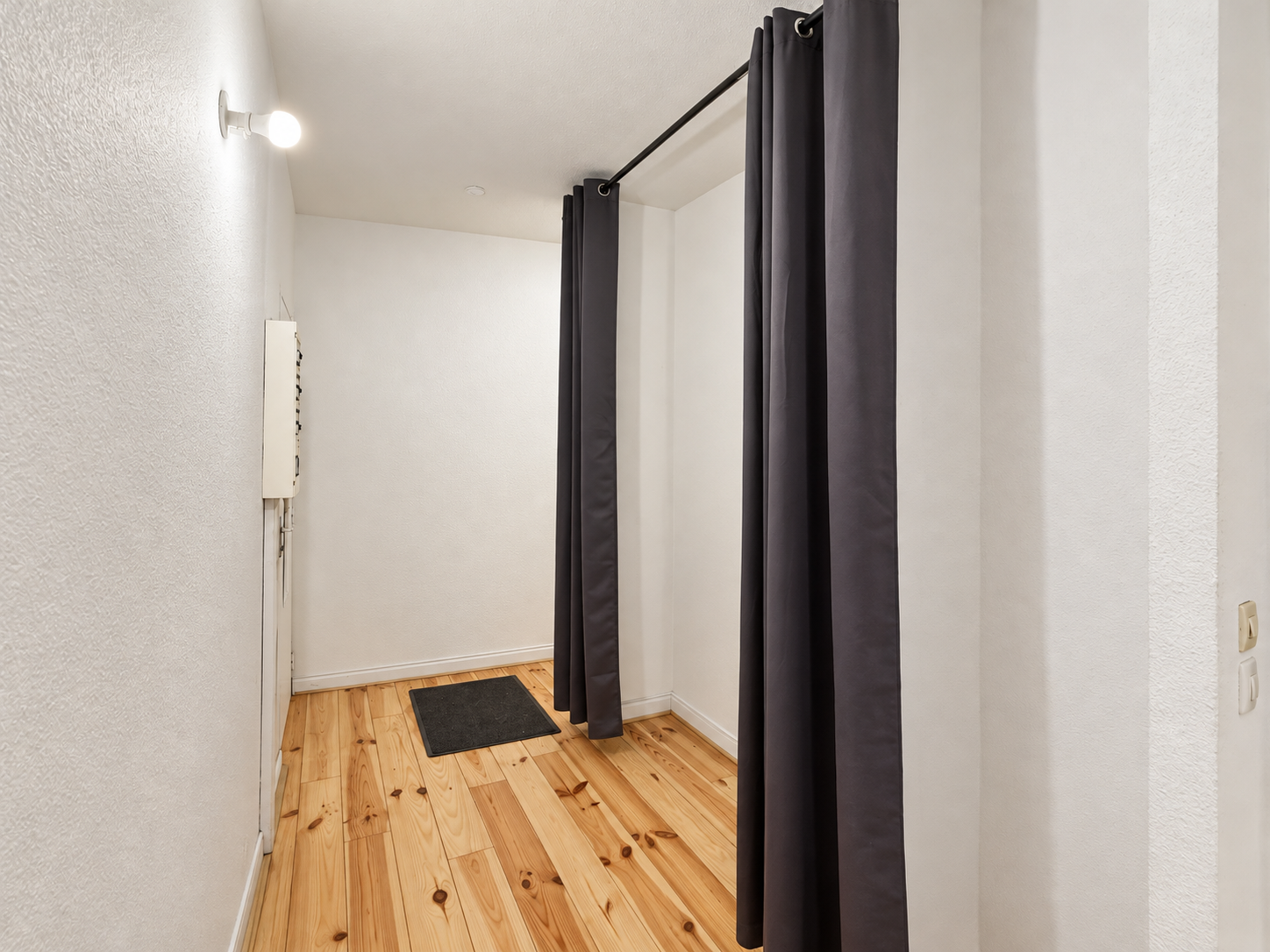 Duplex T4 à vendre à Bordeaux Saint-Michel / Saint-Paul – trois chambres et deux stationnements intérieurs