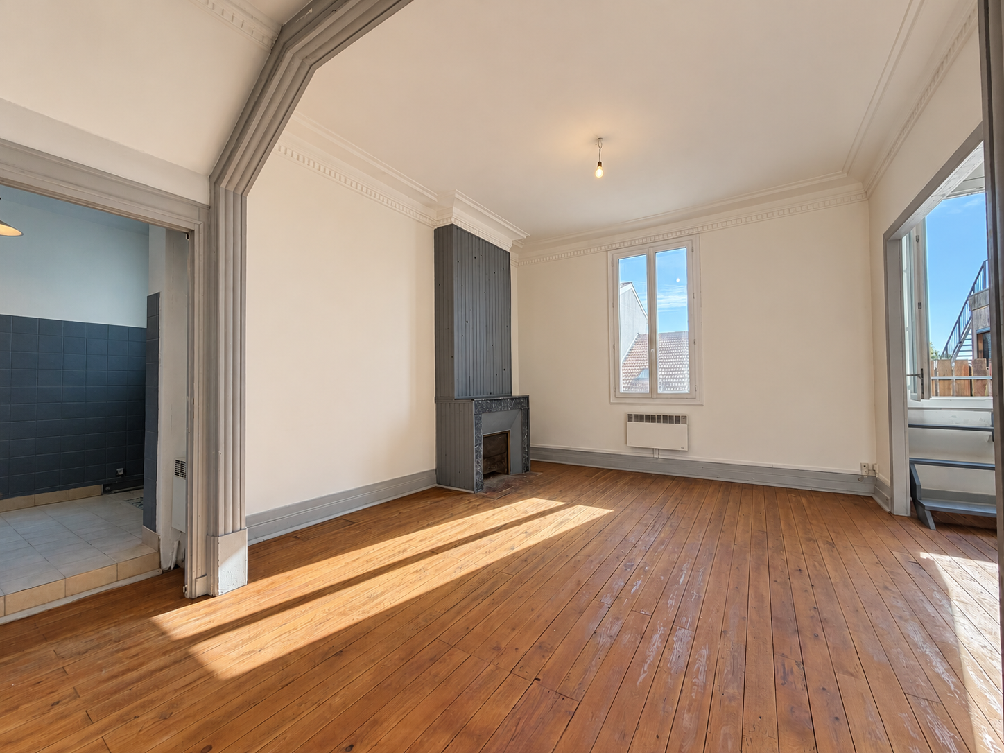 Maison de ville à vendre à Andernos-les-Bains – 4 chambres et terrasse de 35 m² en hypercentre
