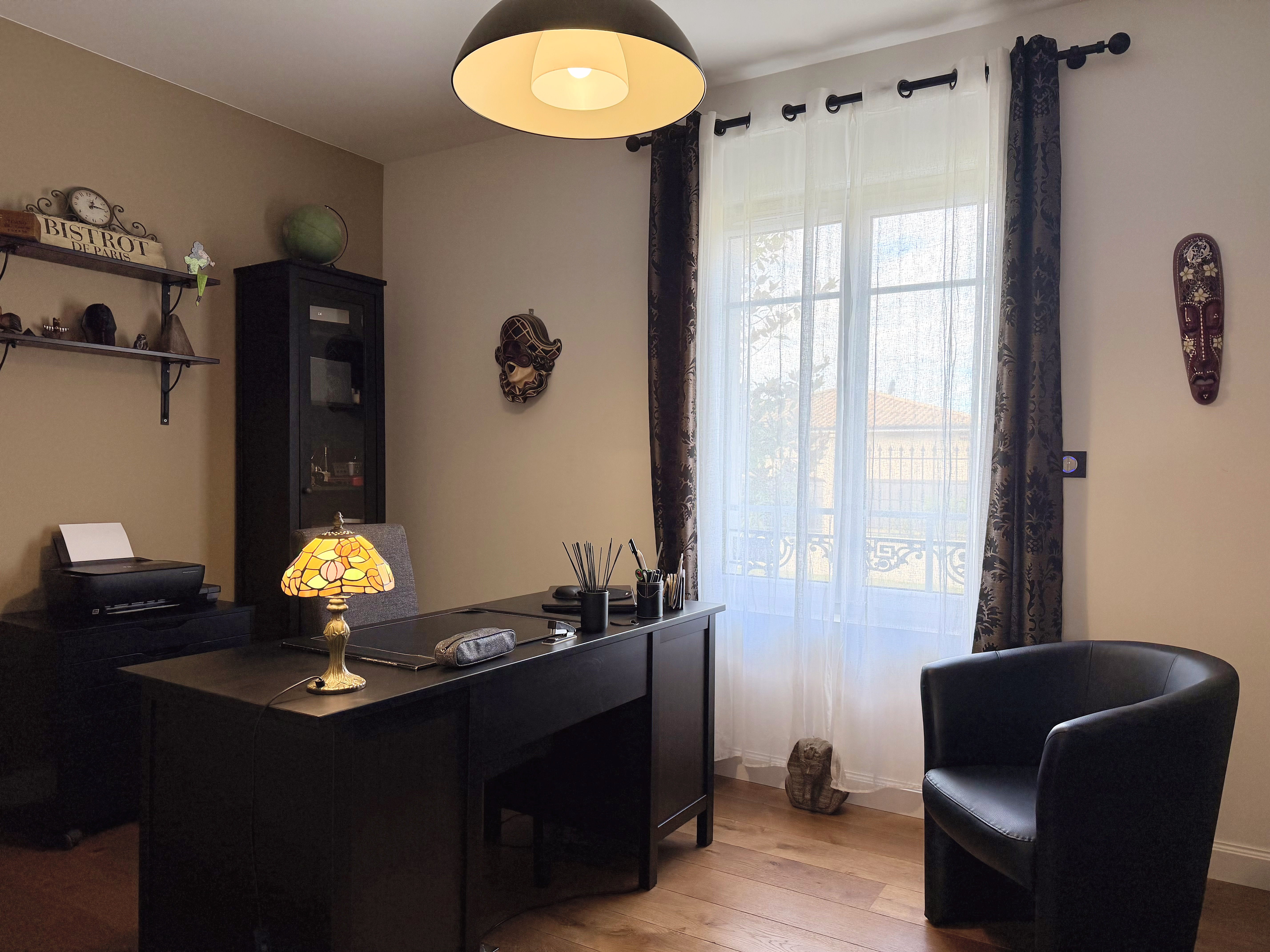 Maison d'inspiration arcachonnaise à vendre à Audenge – Piscine, matériaux nobles et prestations haut de gamme