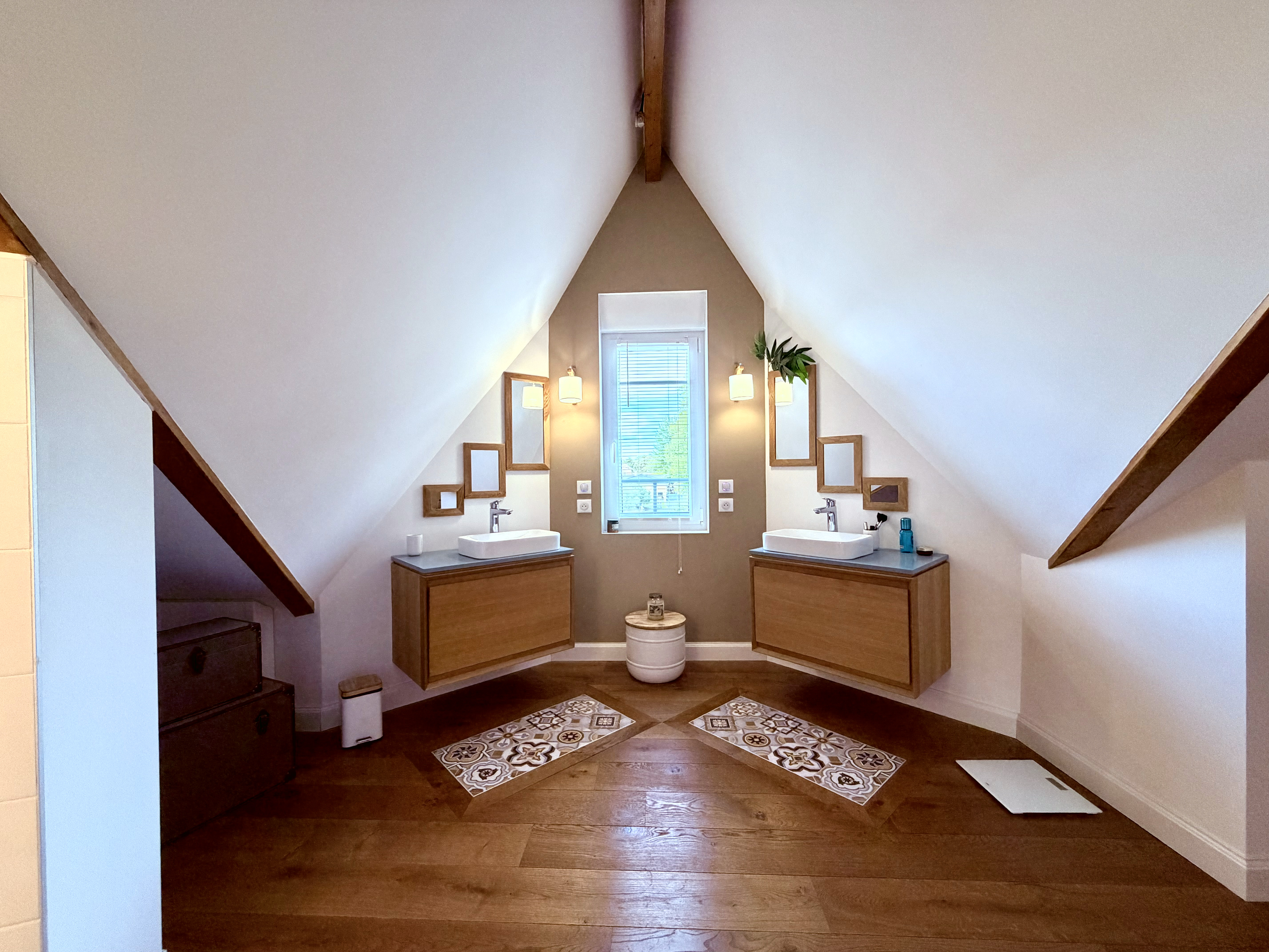 Maison d'inspiration arcachonnaise à vendre à Audenge – Piscine, matériaux nobles et prestations haut de gamme