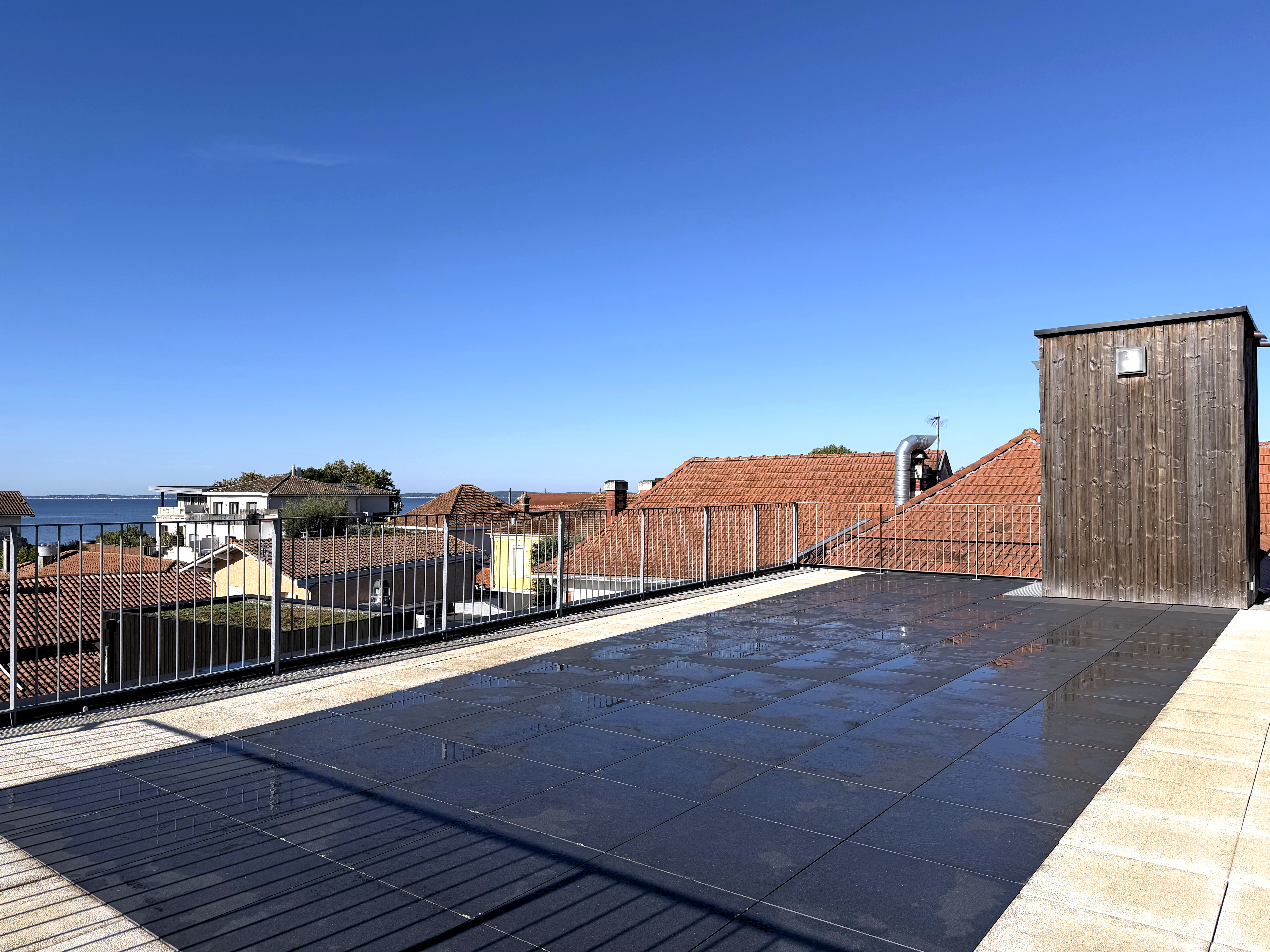 Appartement-loft à Andernos-les-Bains – 288 m², rooftop avec vue sur le Bassin d’Arcachon