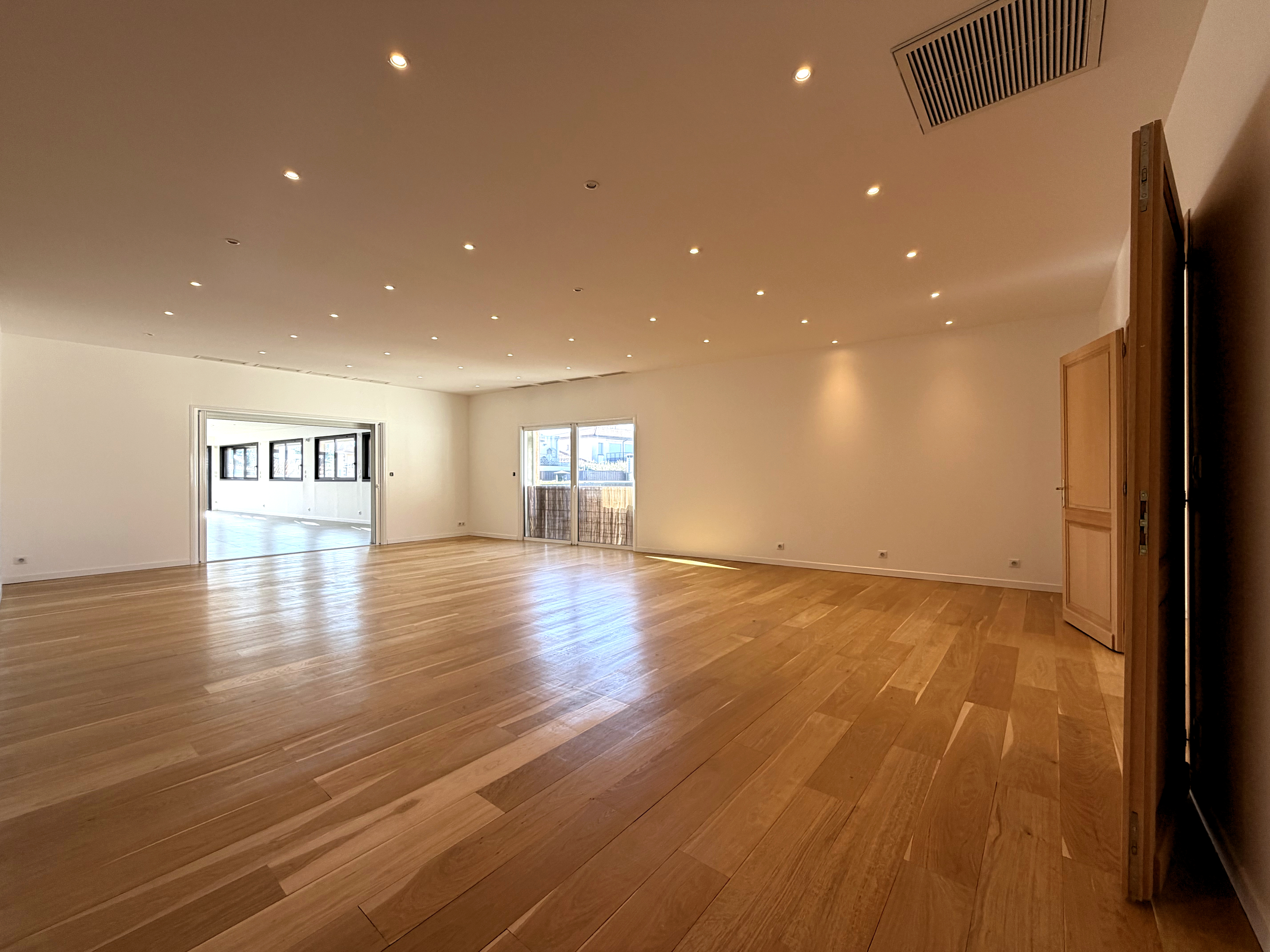 Appartement-loft à Andernos-les-Bains – 288 m², rooftop avec vue sur le Bassin d’Arcachon