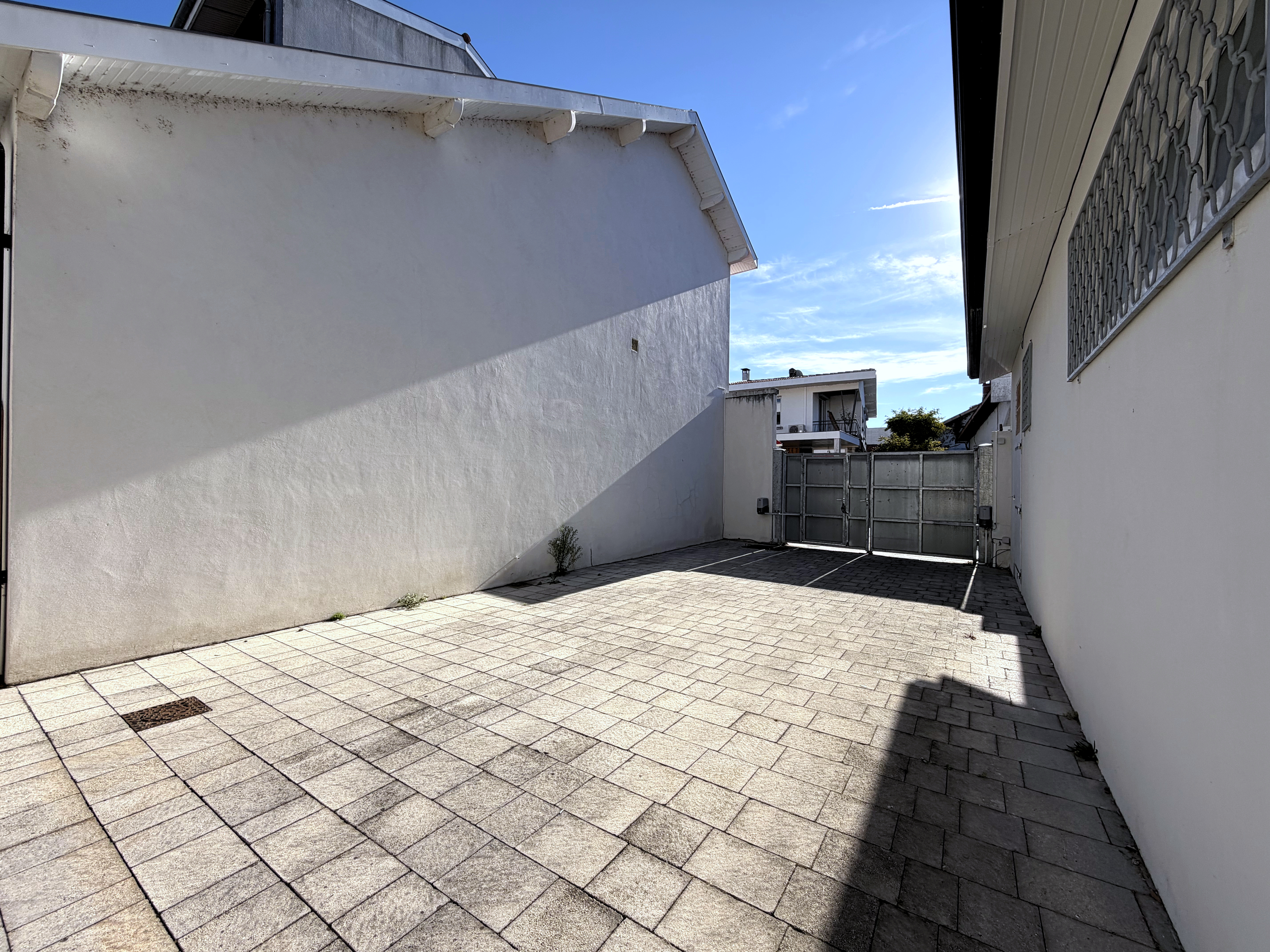 Appartement-loft à Andernos-les-Bains – 288 m², rooftop avec vue sur le Bassin d’Arcachon